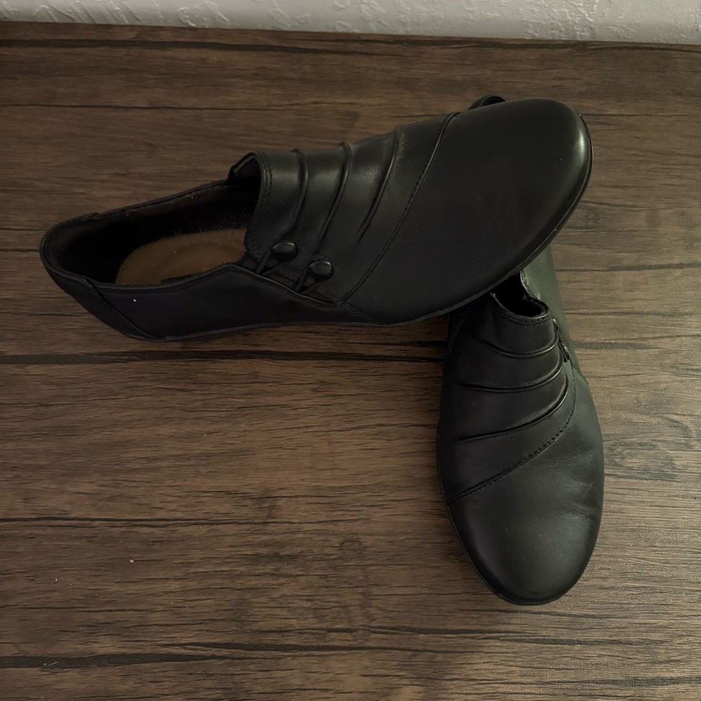 Clarks Everlay ROMY Loafers Womens Size 7.5M Black Leather Slip-On Flats